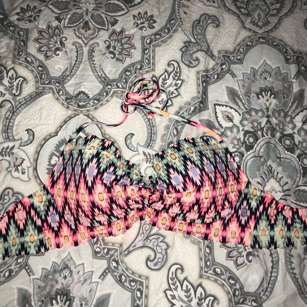 Victoria’s Secret bikini top!!